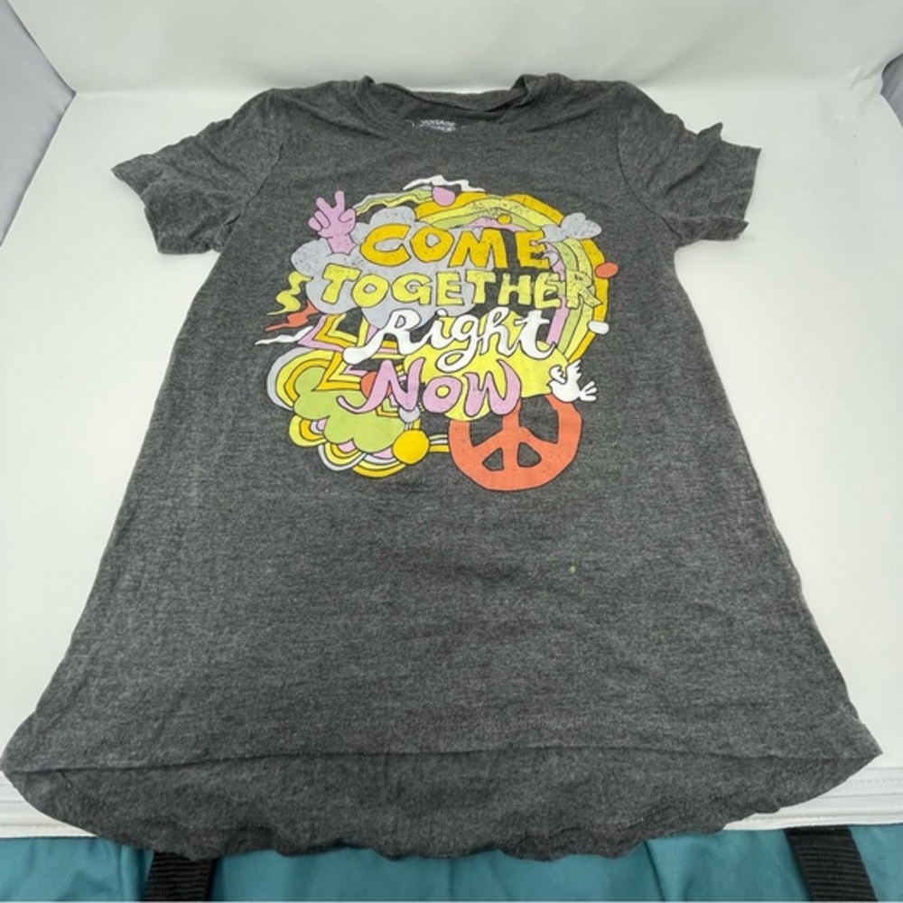 Woodstock 1969 Come Together Right Now Graphic Tee Gray Womens XS Music Festival